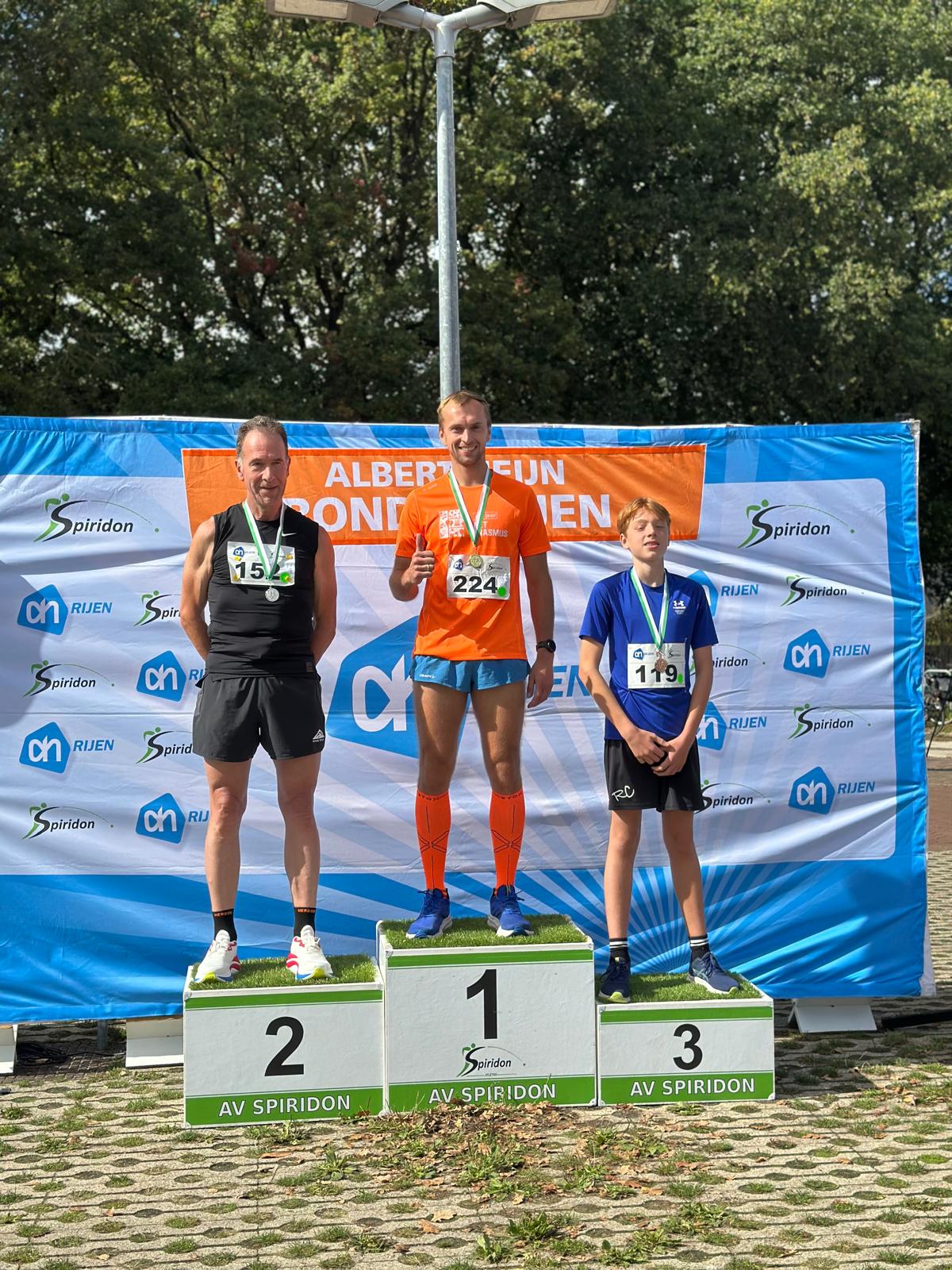 Stanislav op het podium, eerste plaats
